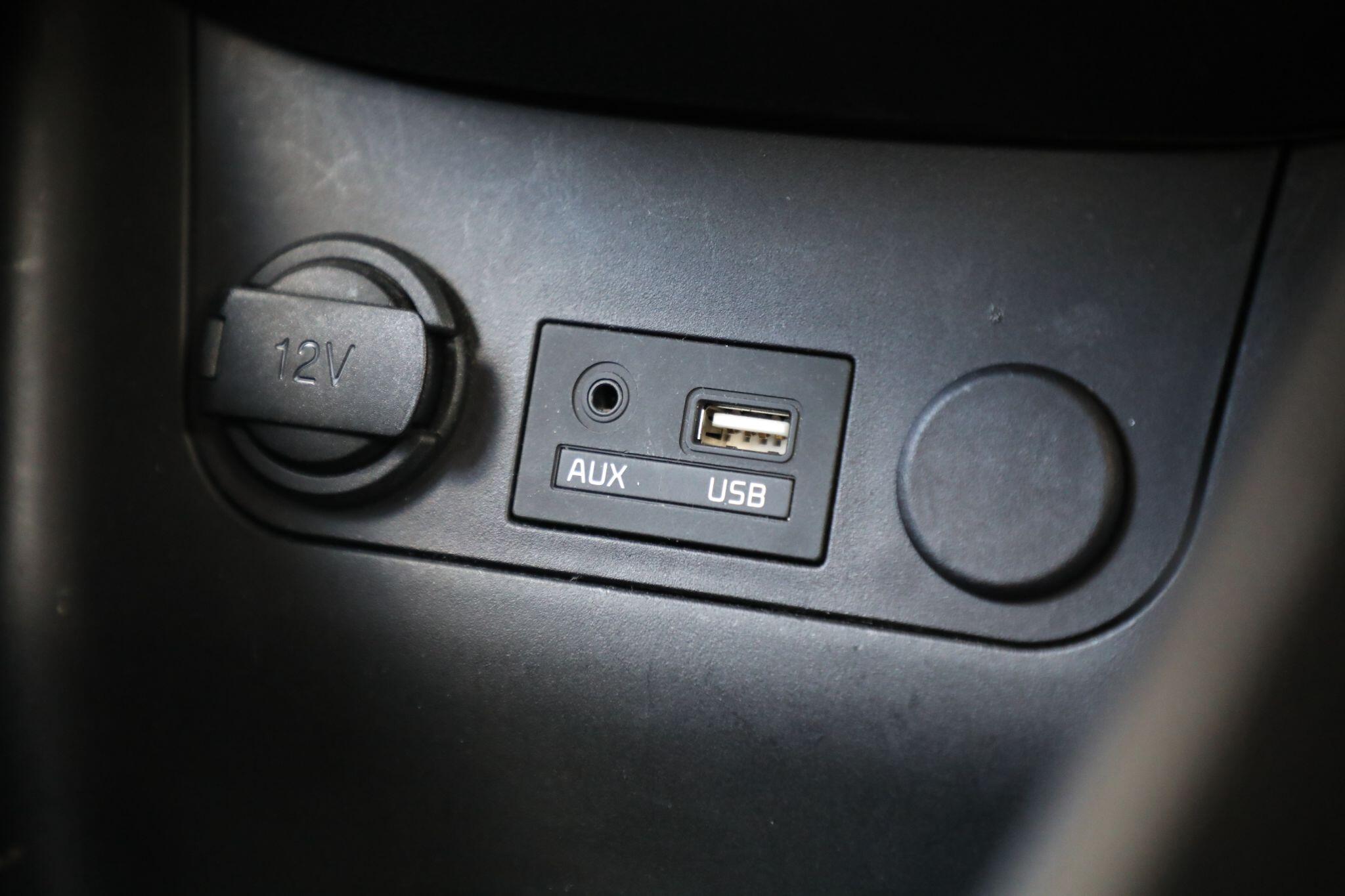 Large vehicle image